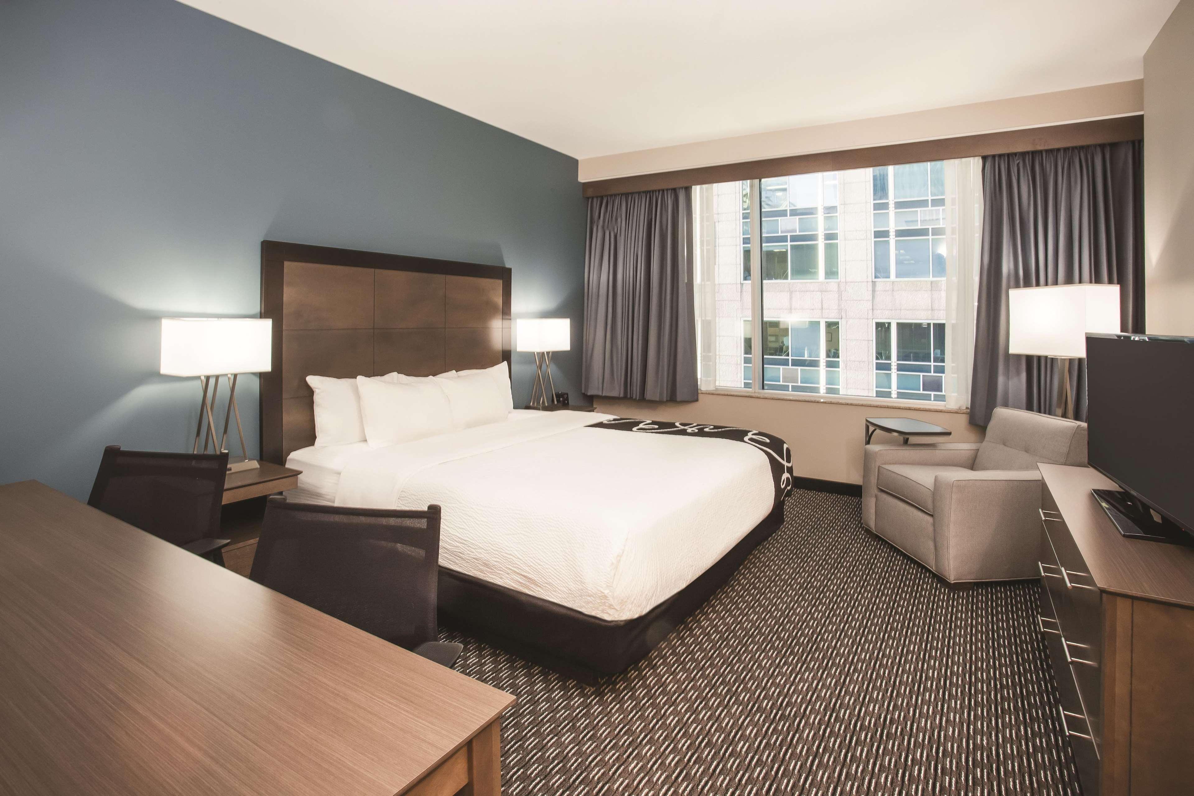 La Quinta By Wyndham Chicago Downtown Hotel Exterior photo