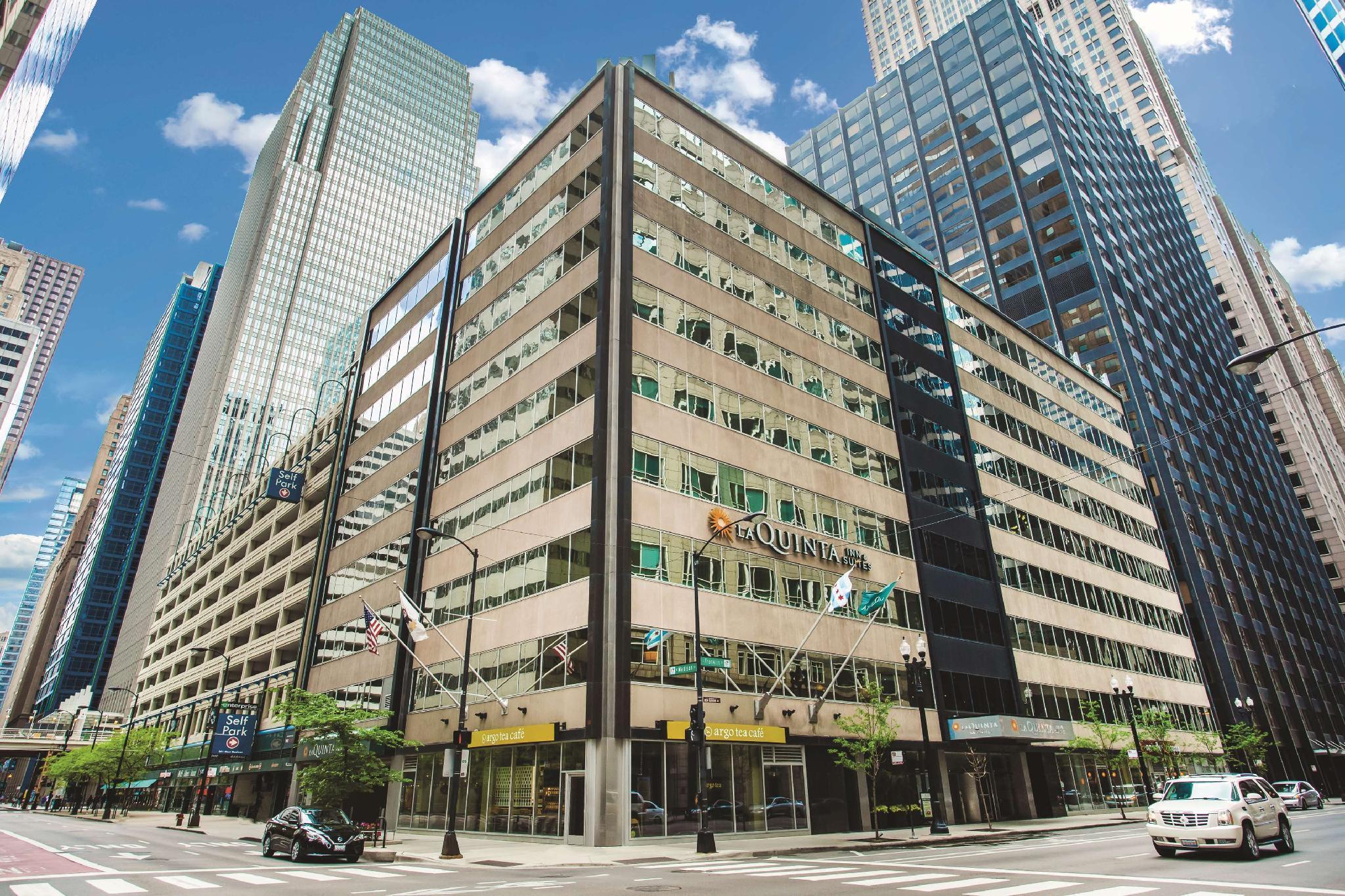 La Quinta By Wyndham Chicago Downtown Hotel Exterior photo