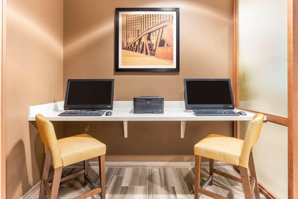 La Quinta By Wyndham Chicago Downtown Hotel Facilities photo