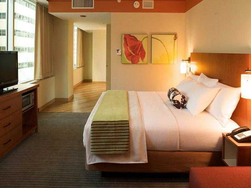 La Quinta By Wyndham Chicago Downtown Hotel Exterior photo