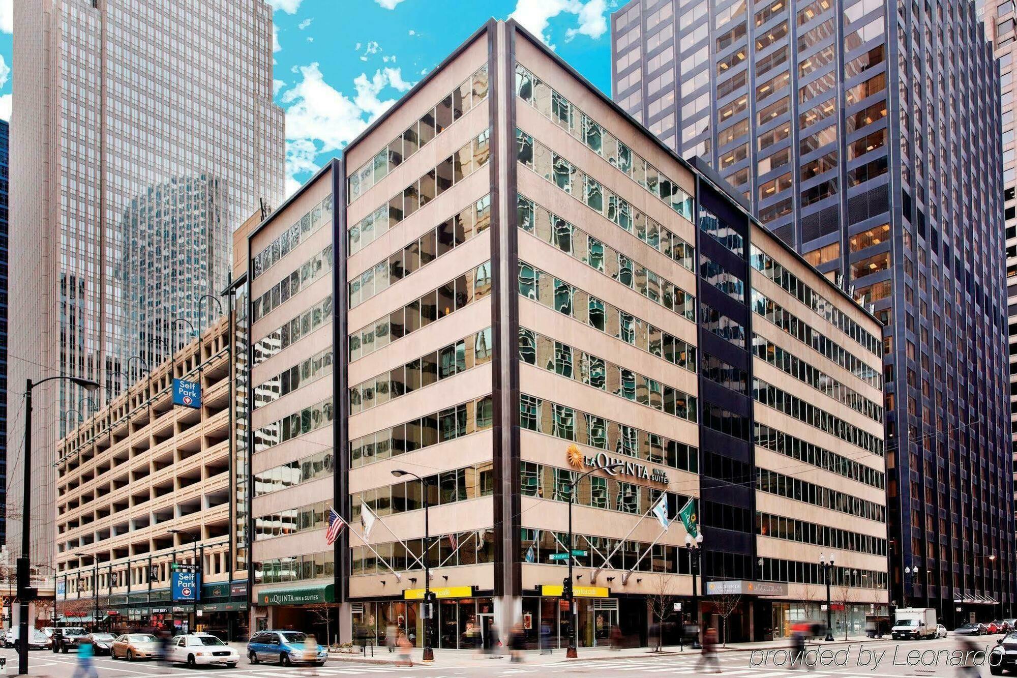 La Quinta By Wyndham Chicago Downtown Hotel Exterior photo